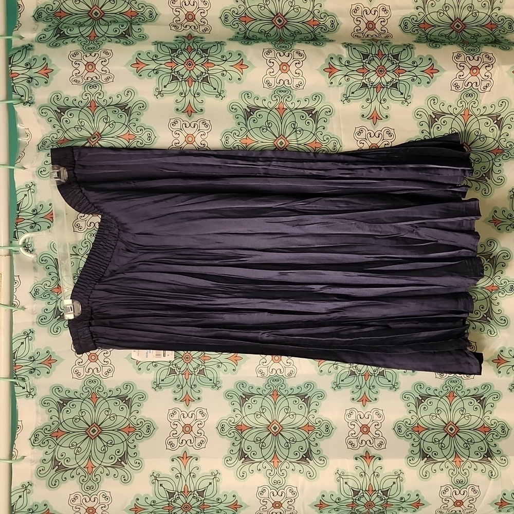 Navy blue skirt
